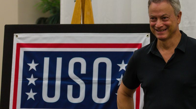 Gary Sinise and the Lt. Dan Band perform at a USO show in Melbourne, FL.  Photo credit: Bill Jelen / We Report Space