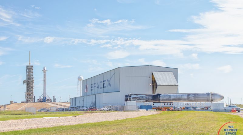 Falcon 9 and Falcon Heavy side core at LC-39A.  Photo credit: Michael Seeley / We Report Space
