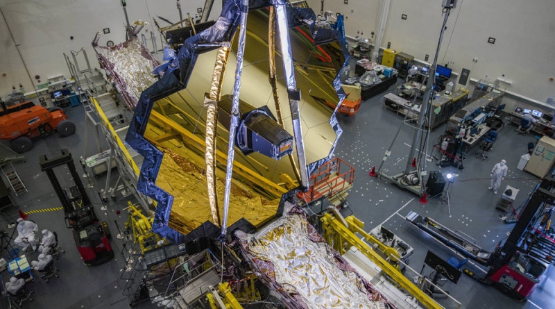 NASA's James Webb Space Telescope in the clean room at Northrop Grumman, Redondo Beach, California, in July 2020.
Credits: NASA/Chris Gunn