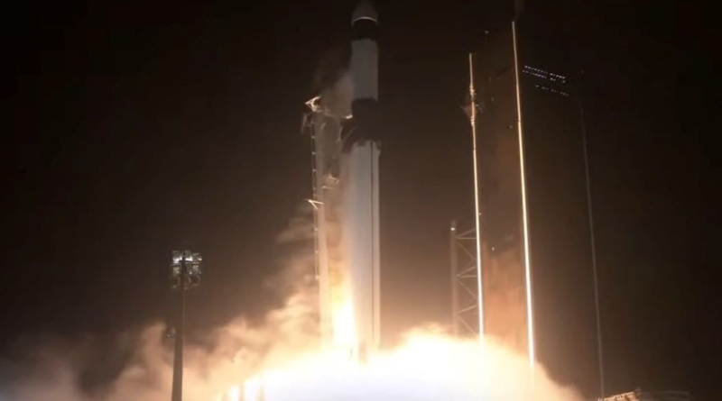 A SpaceX Dragon resupply spacecraft launches on a Falcon 9 rocket from Launch Pad 39A at Kennedy for the company’s 24th commercial resupply services mission for NASA.
Credits: NASA